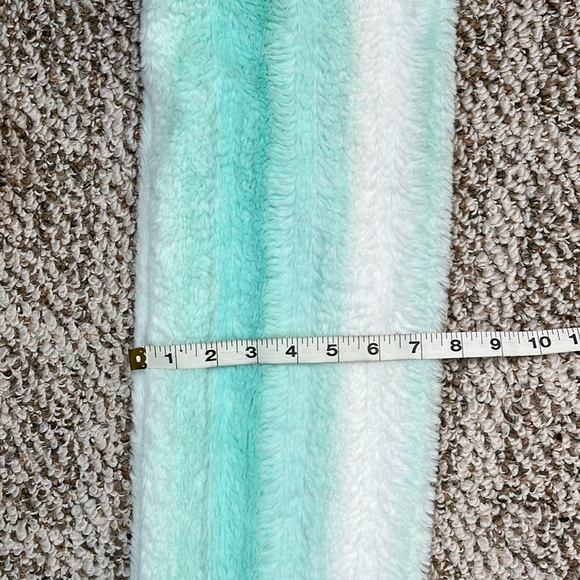 Bundle of 3 Justice Ombré Scarf Sequin Mermaid Belt Bag Sequin Pom Knit Hat NWOT - Picture 5 of 16